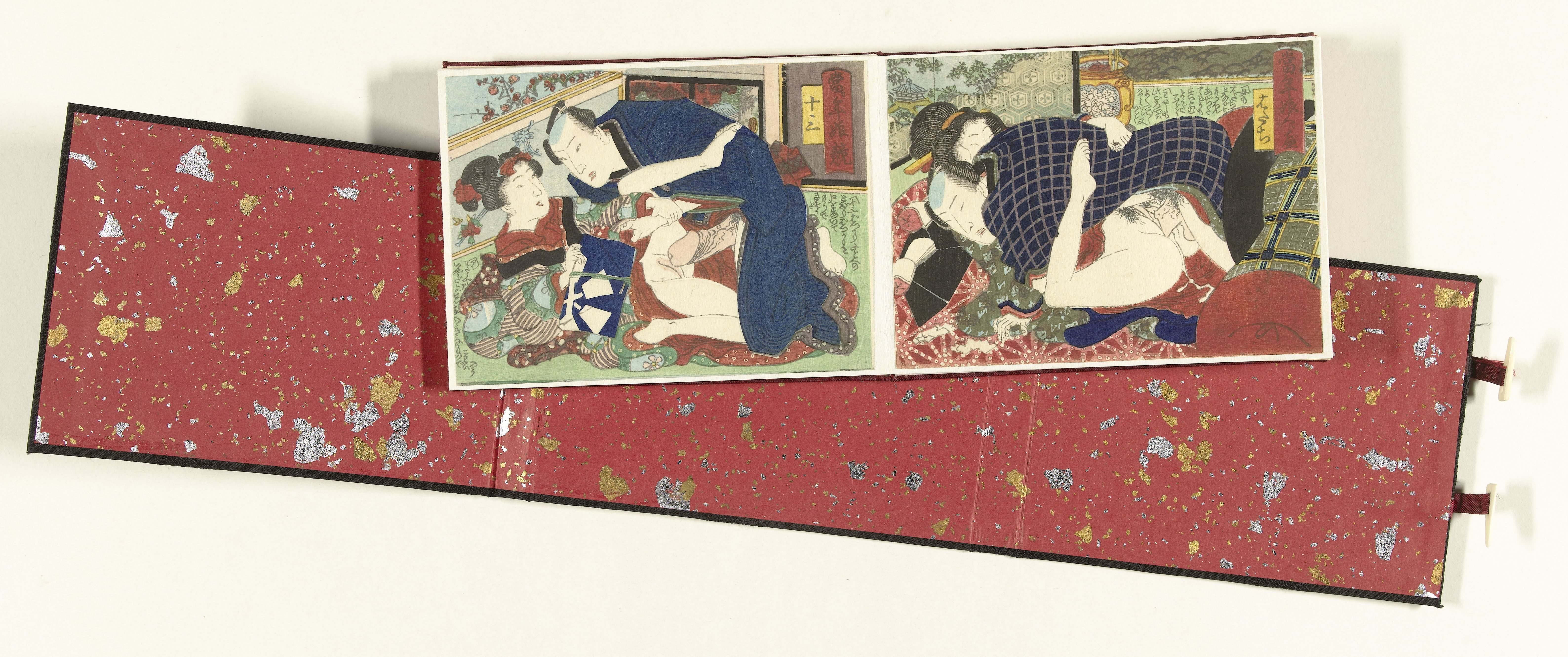 Álbum shunga leporello con portada roja desplegado mostrando dos grabados eróticos en color, anónimo japonés, 1830-1850, colección Rijksmuseum